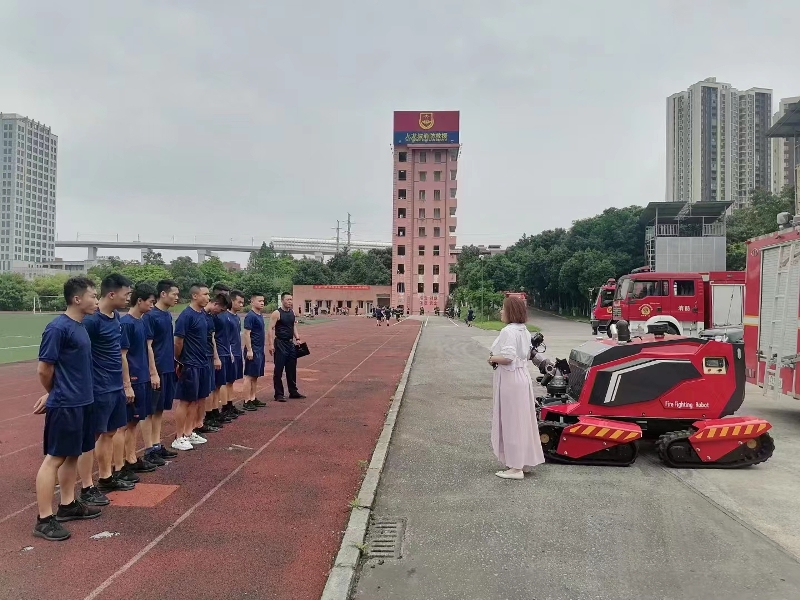 舉升搶險主戰(zhàn)消防車、全地形消防滅火機器人巡展演示圓滿結(jié)束